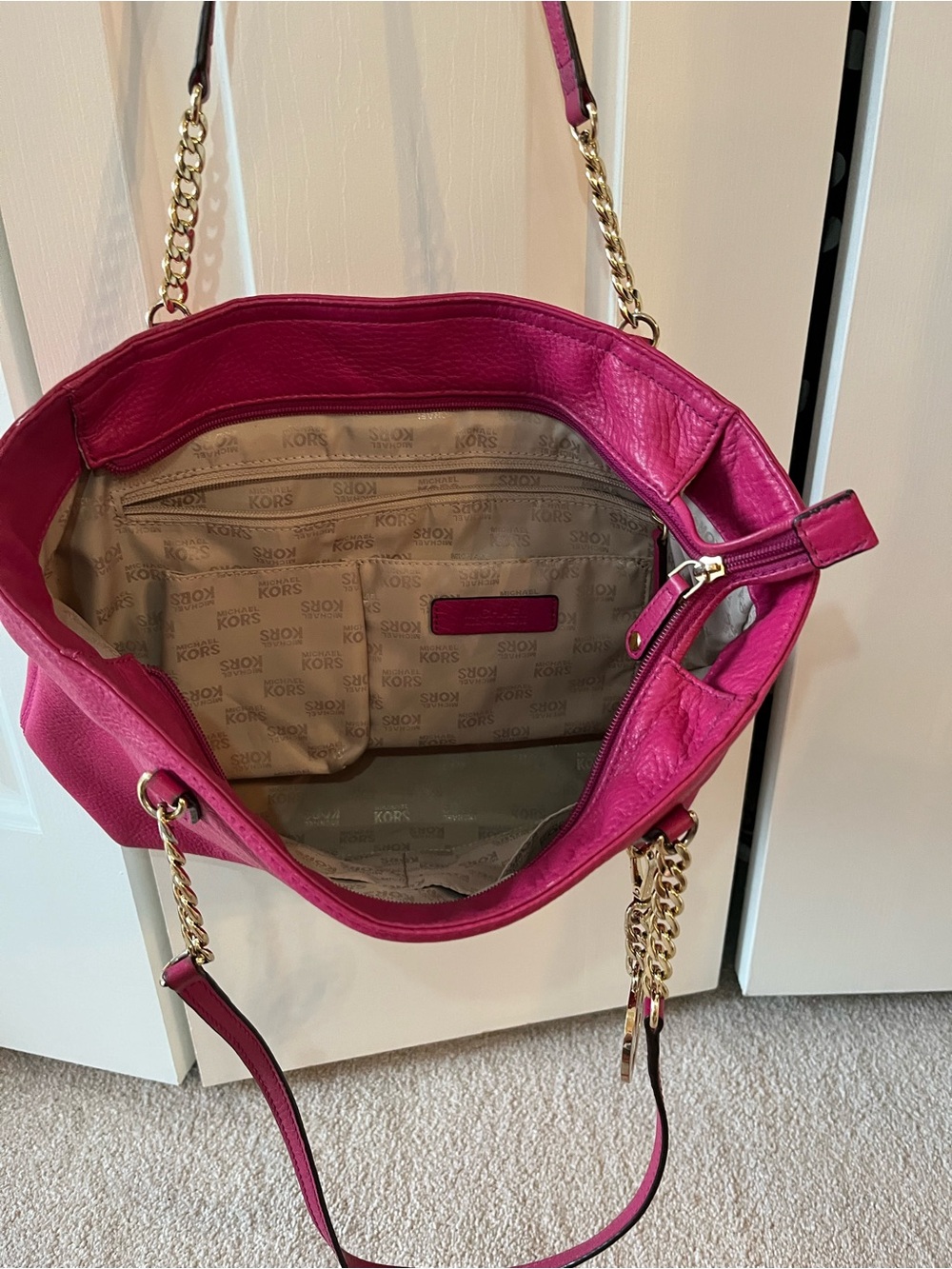 Michael Kors Fuchsia Leather Tote with Gold Chain Details - Picture 7 of 15